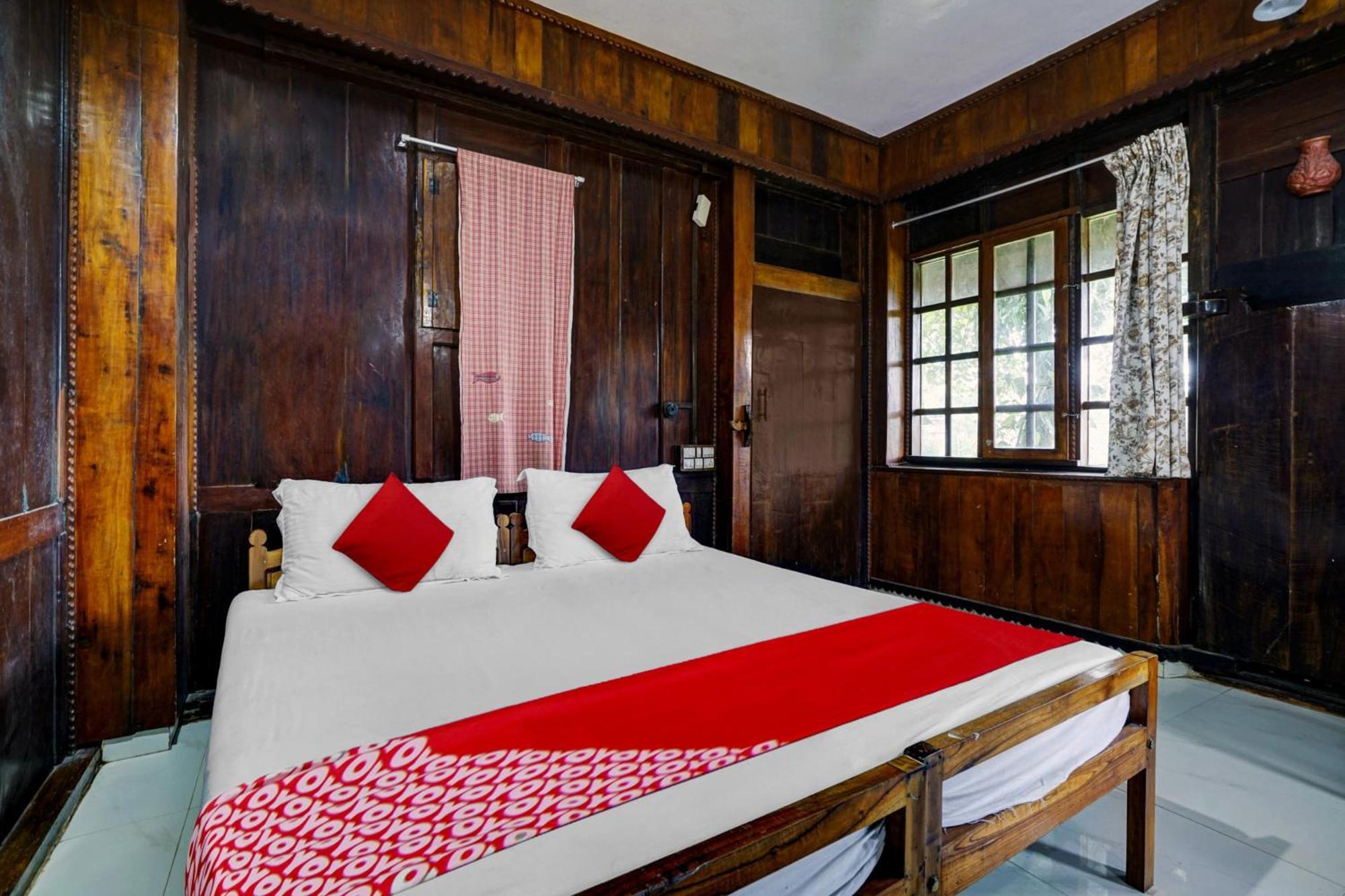Oyo Flagship Meadow View Inn Thekkady Exterior foto
