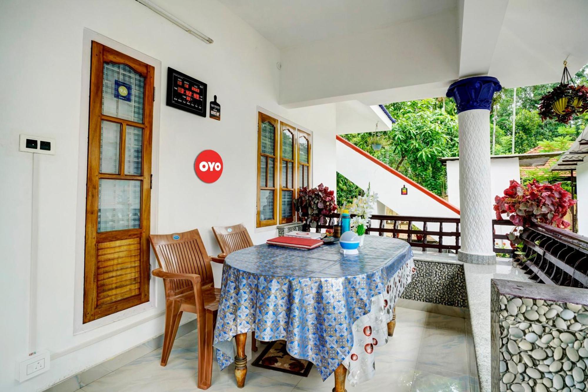 Oyo Flagship Meadow View Inn Thekkady Exterior foto