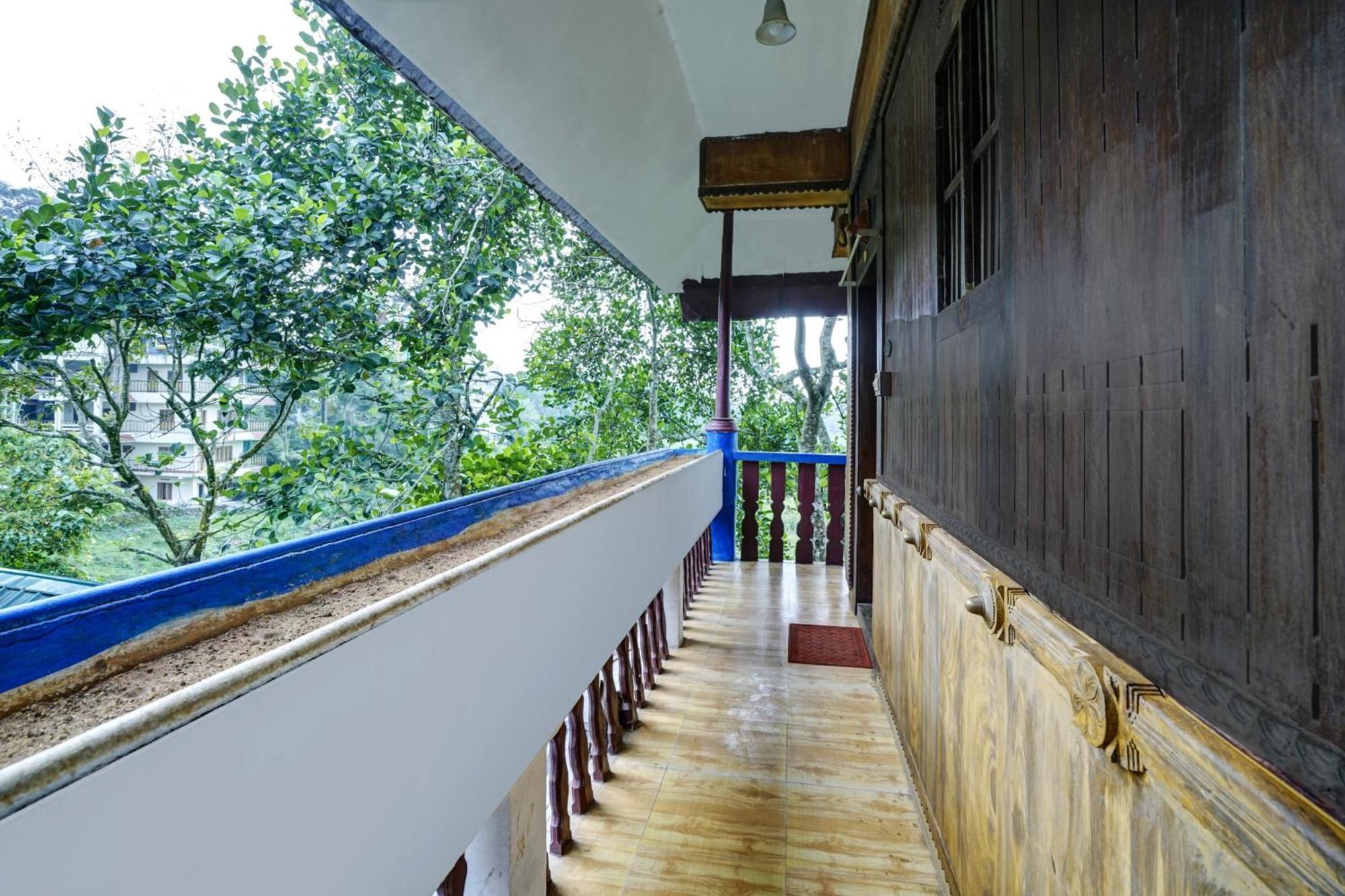 Oyo Flagship Meadow View Inn Thekkady Exterior foto