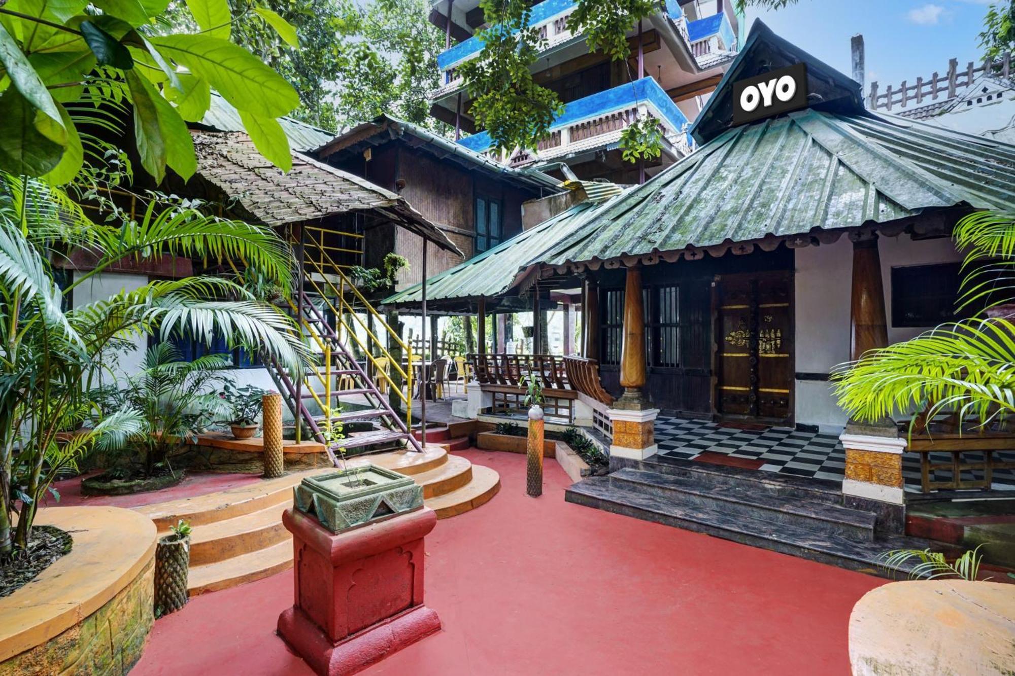 Oyo Flagship Meadow View Inn Thekkady Exterior foto